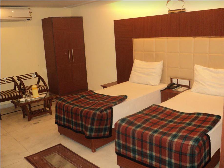 Bhiwadi Hotel Swagat Palace المظهر الخارجي الصورة